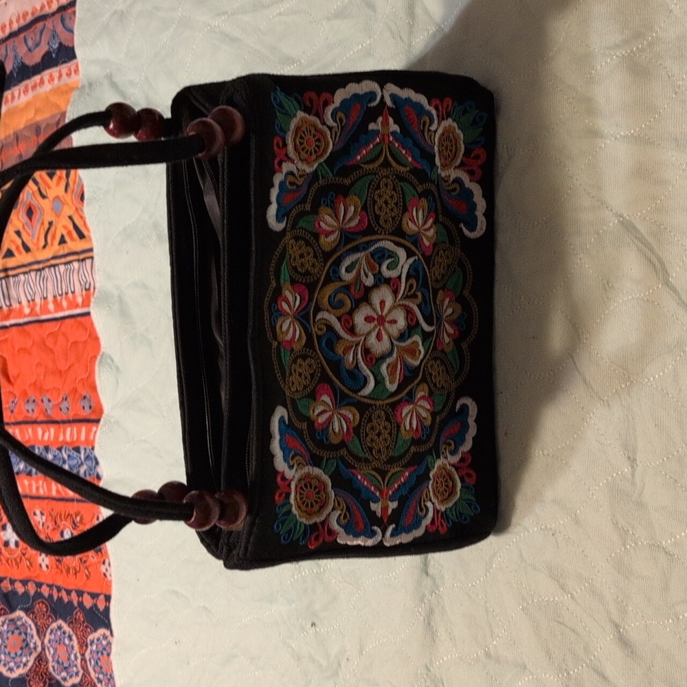Purse - Picture 2 of 3